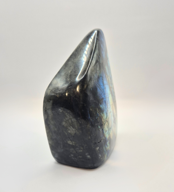 Labradorite - Image 3